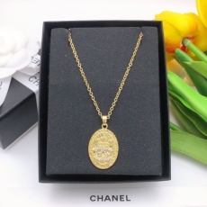 Unclassified Brand Necklaces